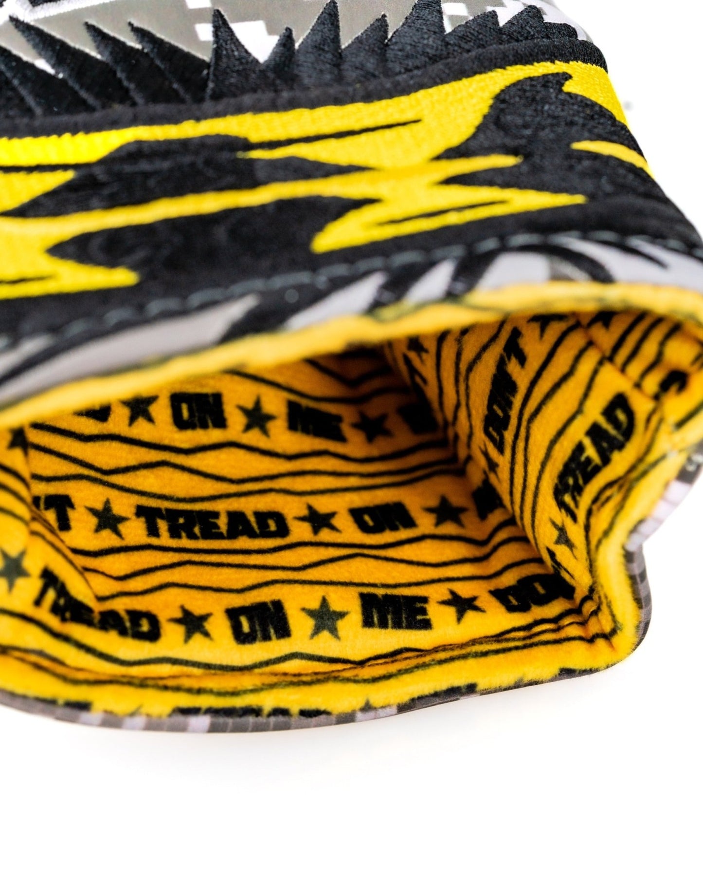 Don't Tread On Me 2.0 - Hybrid Cover - Pins and Aces