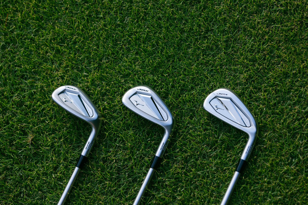 Mizuno JPX 925 Forged Iron Set - 5 - GW - RH / STEEL / REGULAR