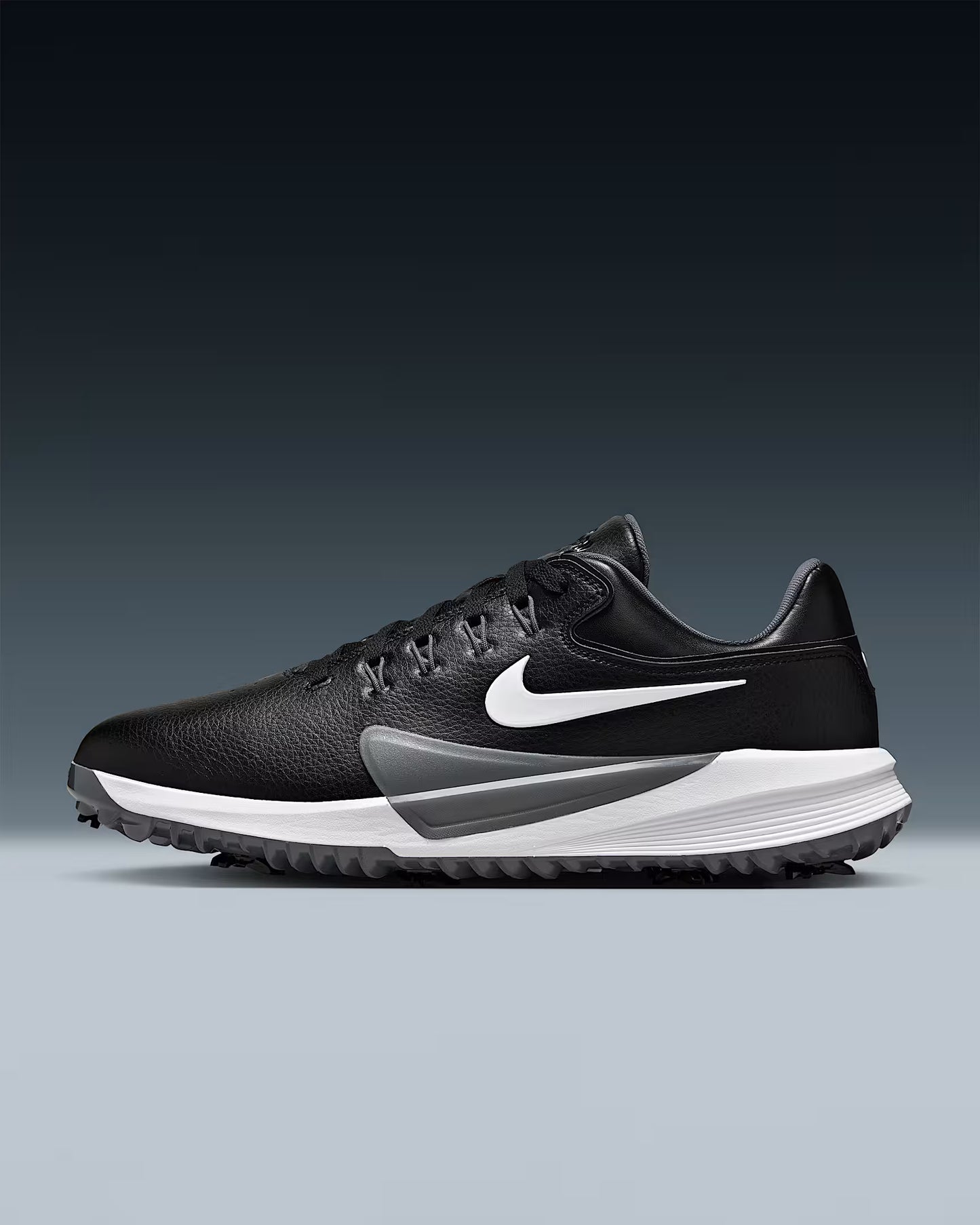 Nike Victory Tour 4 Spiked Golf Shoe