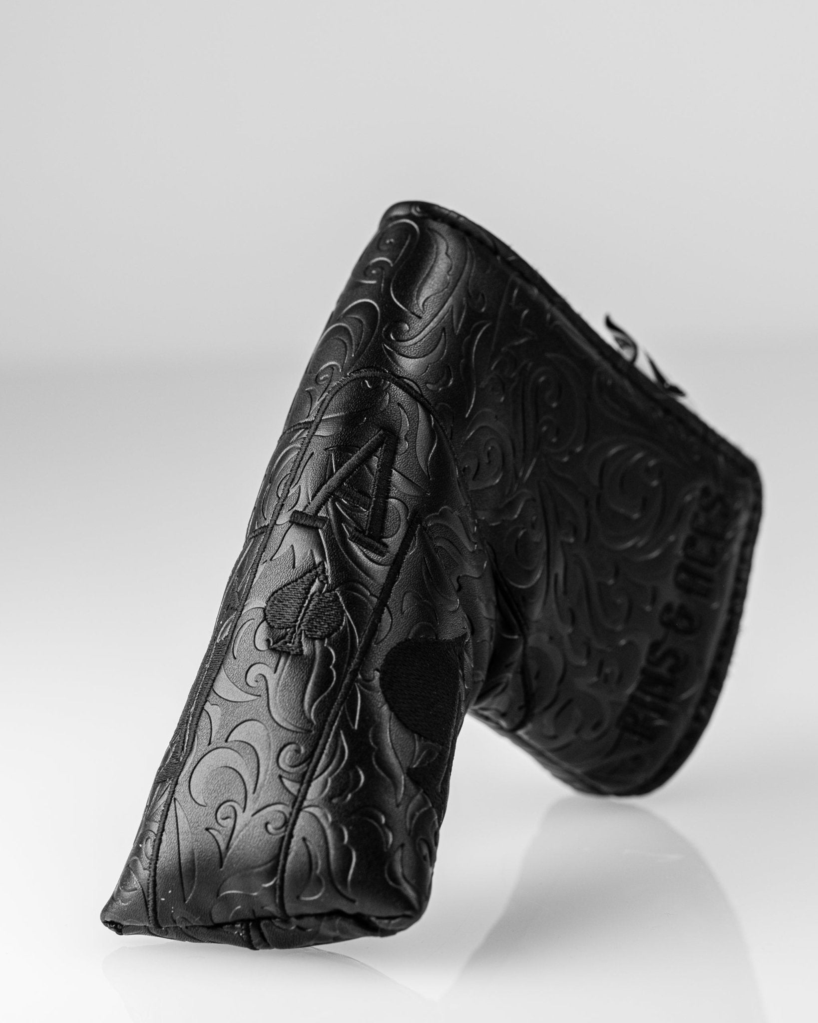 Blackout Ace of Spades - Blade Putter Cover - Pins and Aces