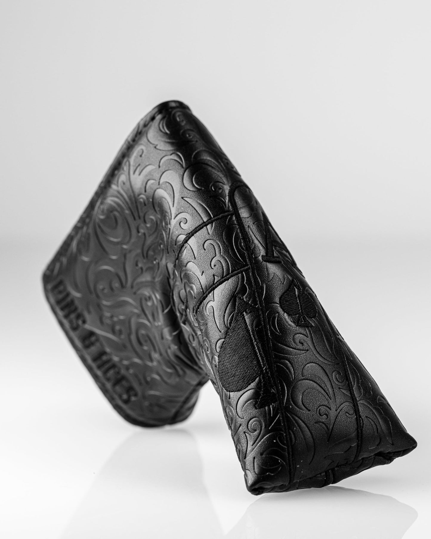 Blackout Ace of Spades - Blade Putter Cover - Pins and Aces