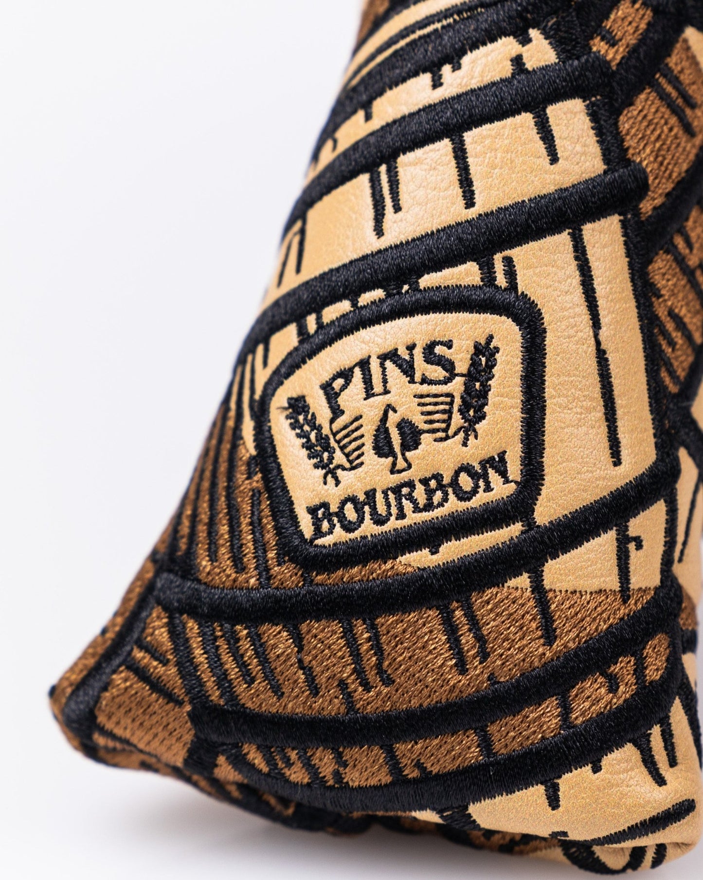 Bourbon Barrel Blade Putter Cover - Pins and Aces
