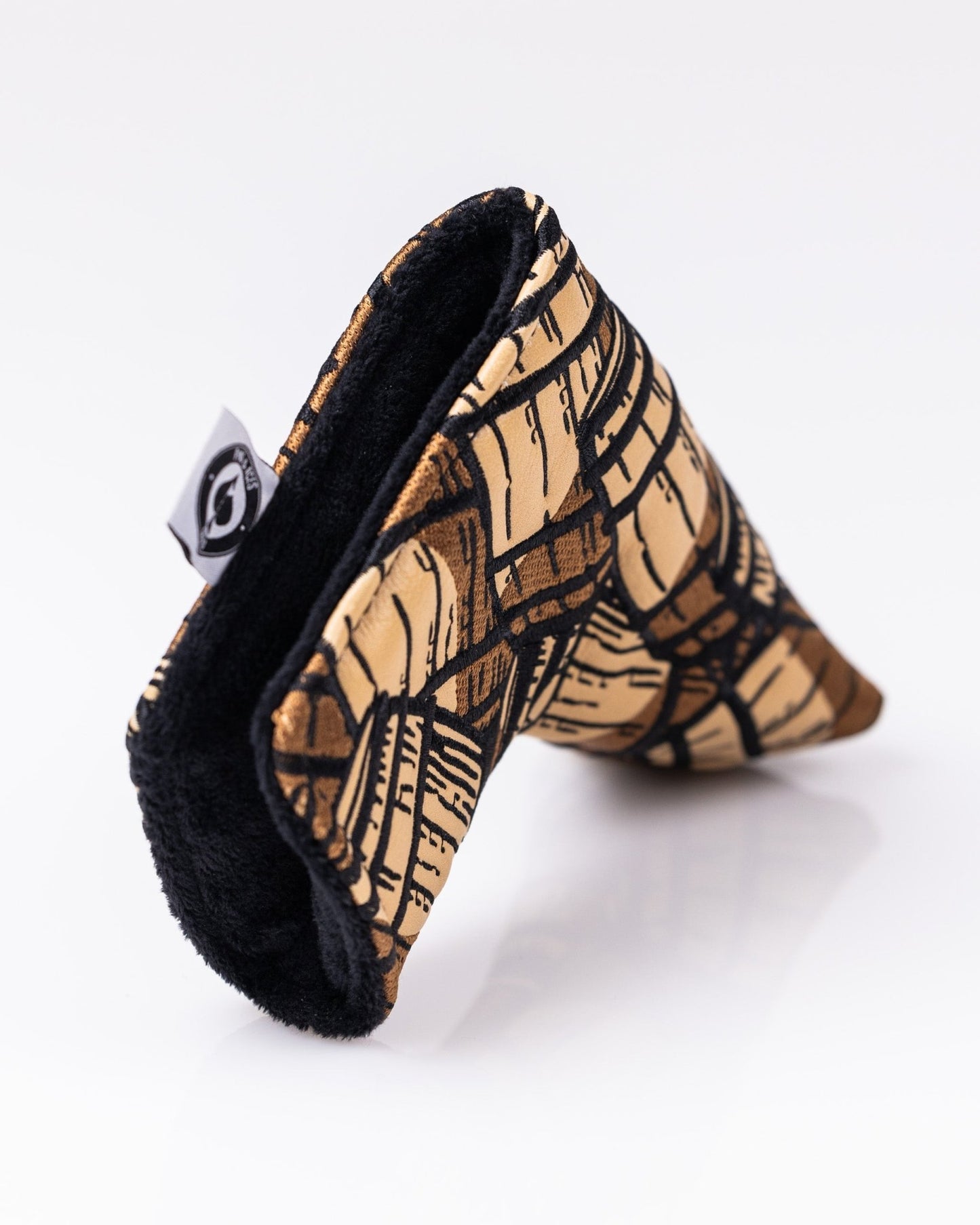 Bourbon Barrel Blade Putter Cover - Pins and Aces