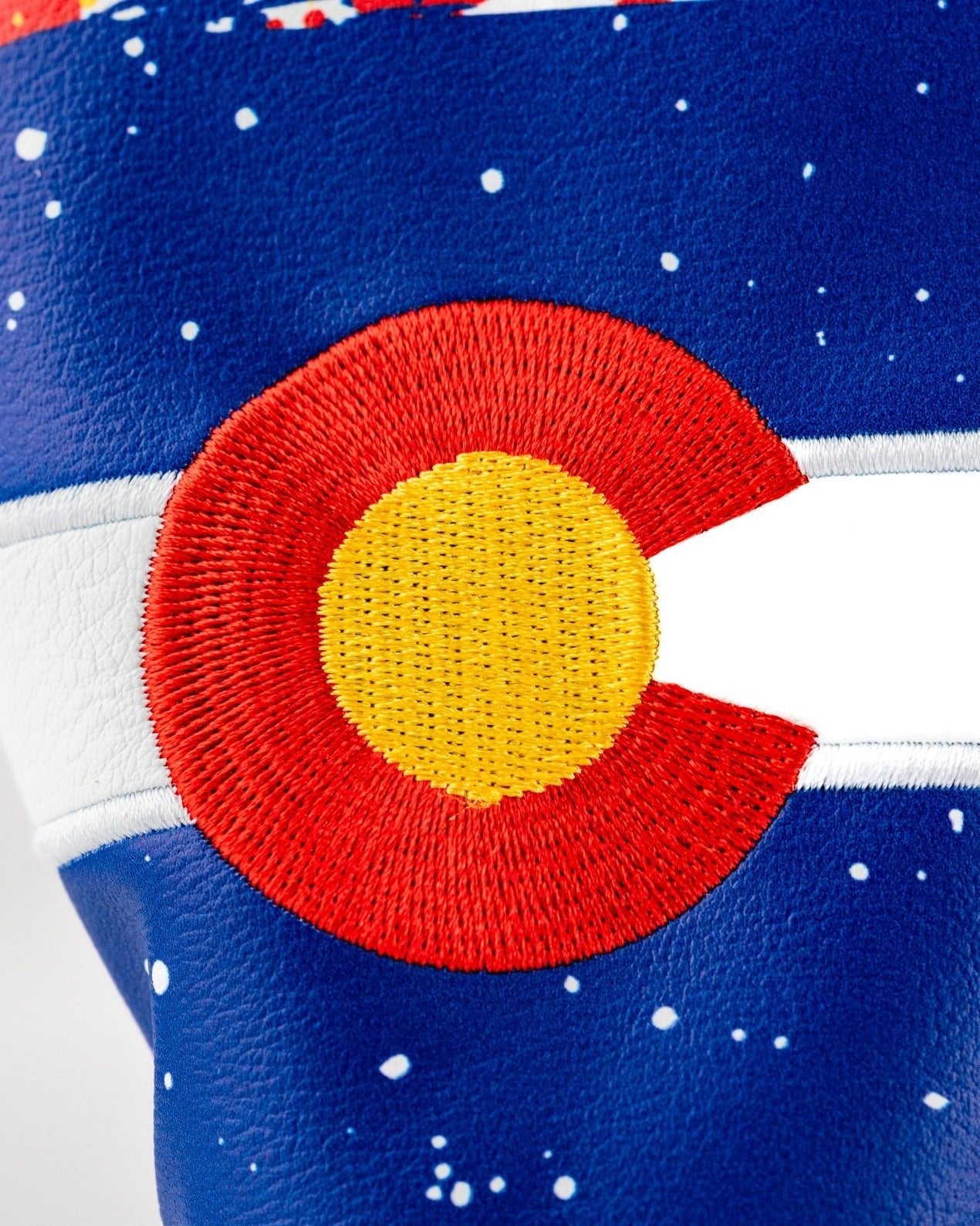 Colorado 2.0 - Hybrid Cover - Pins and Aces