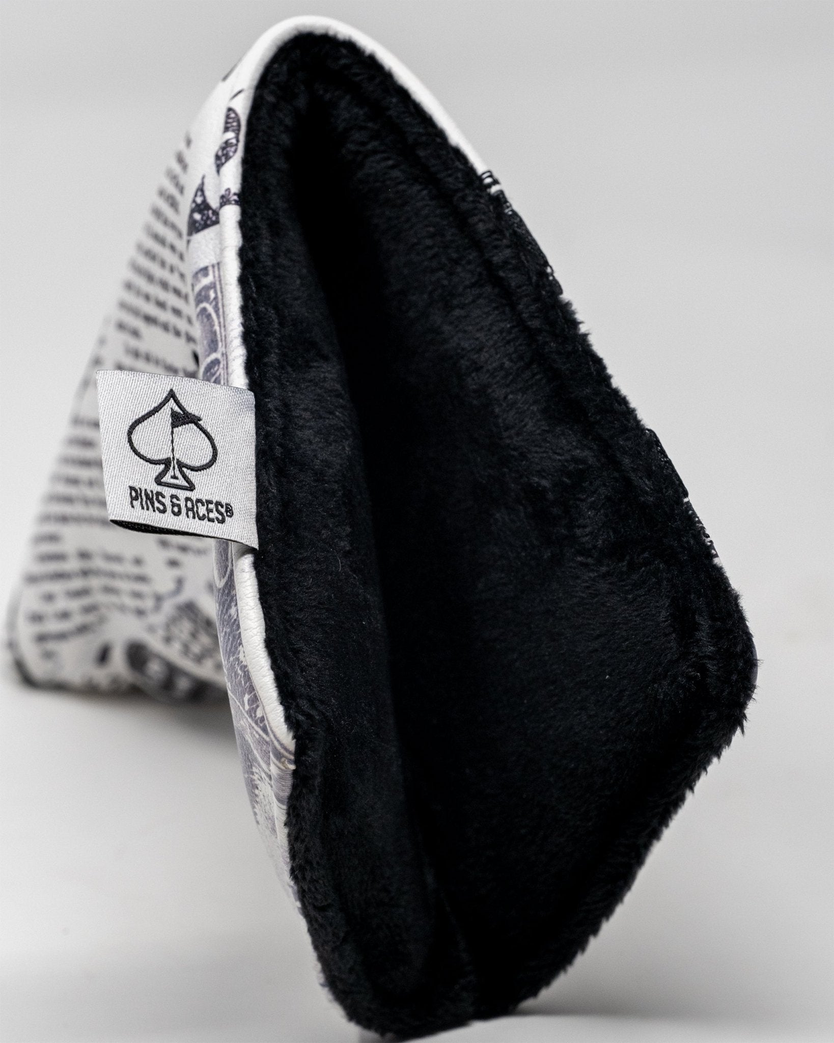 D.B. Cooper - Blade Putter Cover - Pins and Aces