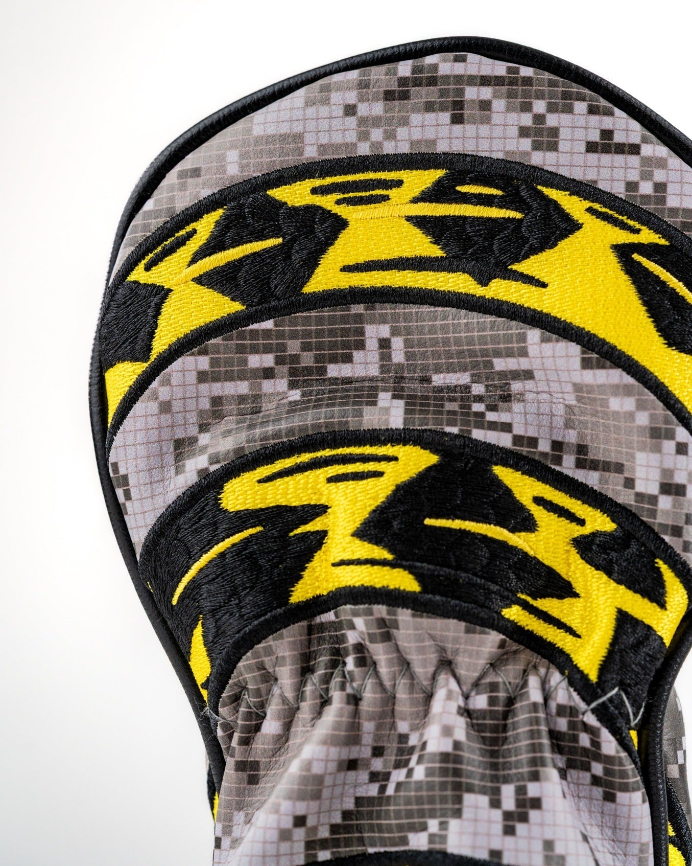 Don't Tread On Me 2.0 - Hybrid Cover - Pins and Aces