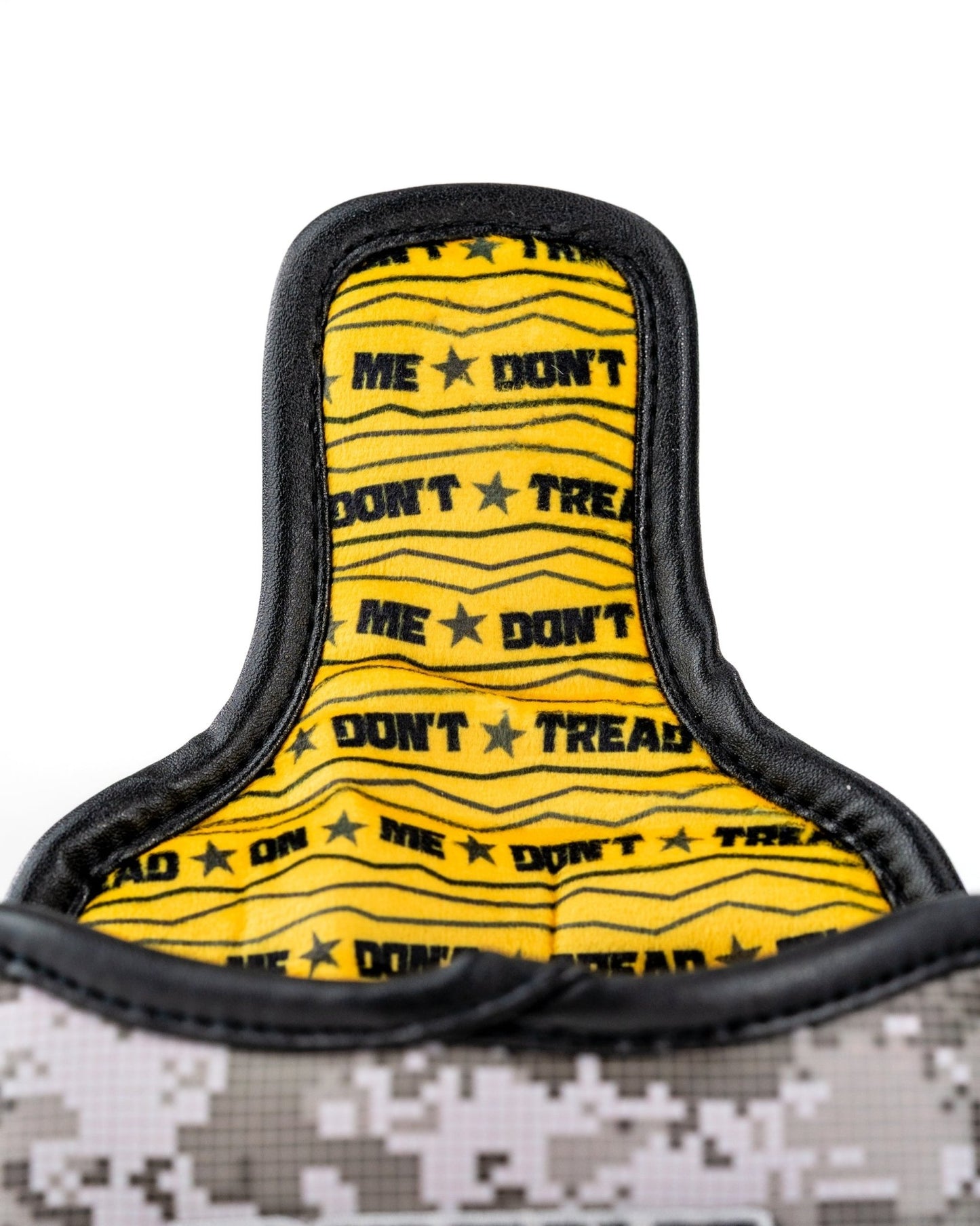 Don't Tread On Me 2.0 - Mallet Putter Cover - Pins and Aces
