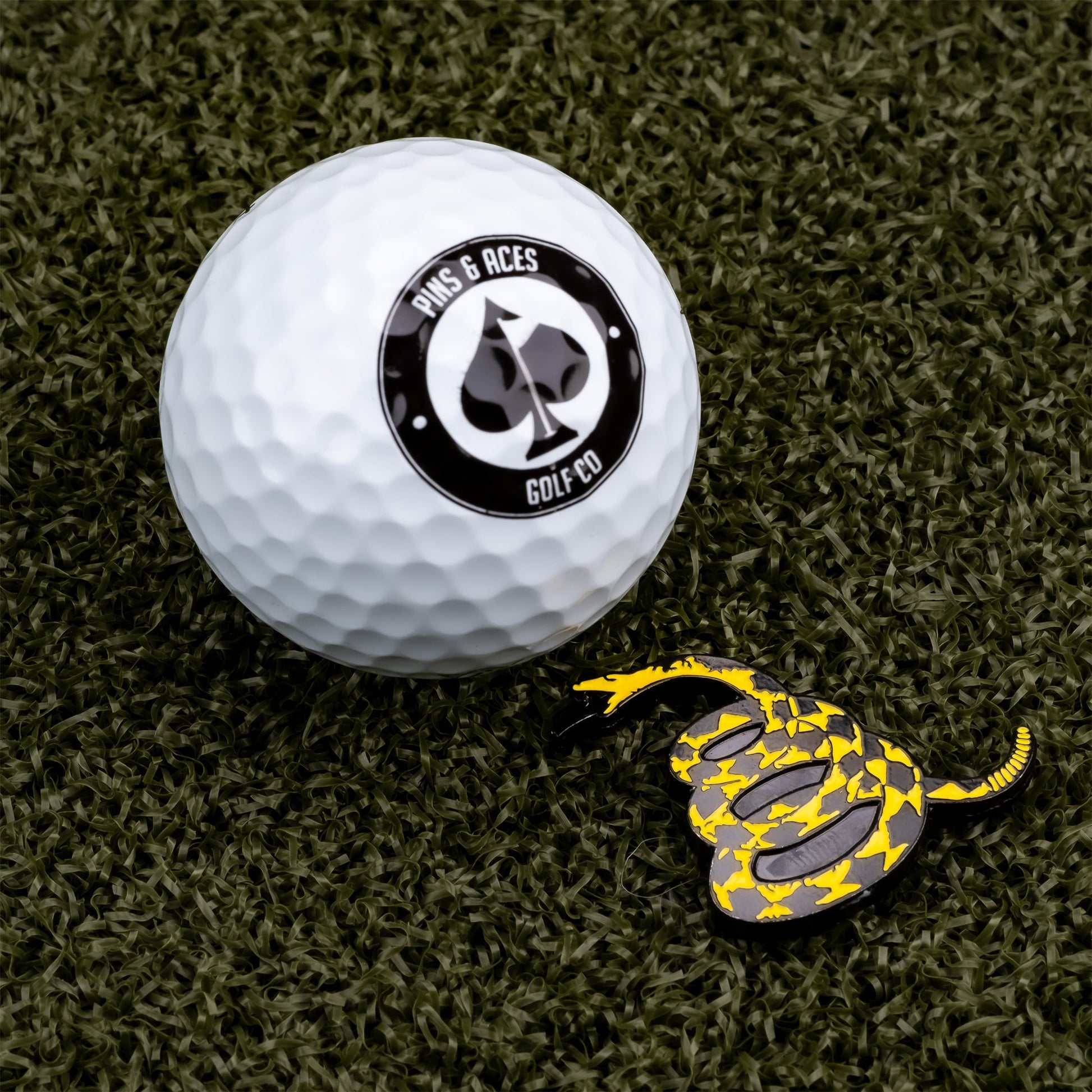 Don't Tread on Me Ball Marker - Pins and Aces
