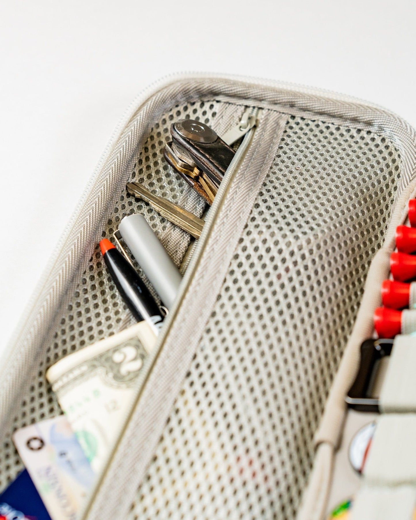 Glove & Accessory Caddie - Gray - Pins and Aces