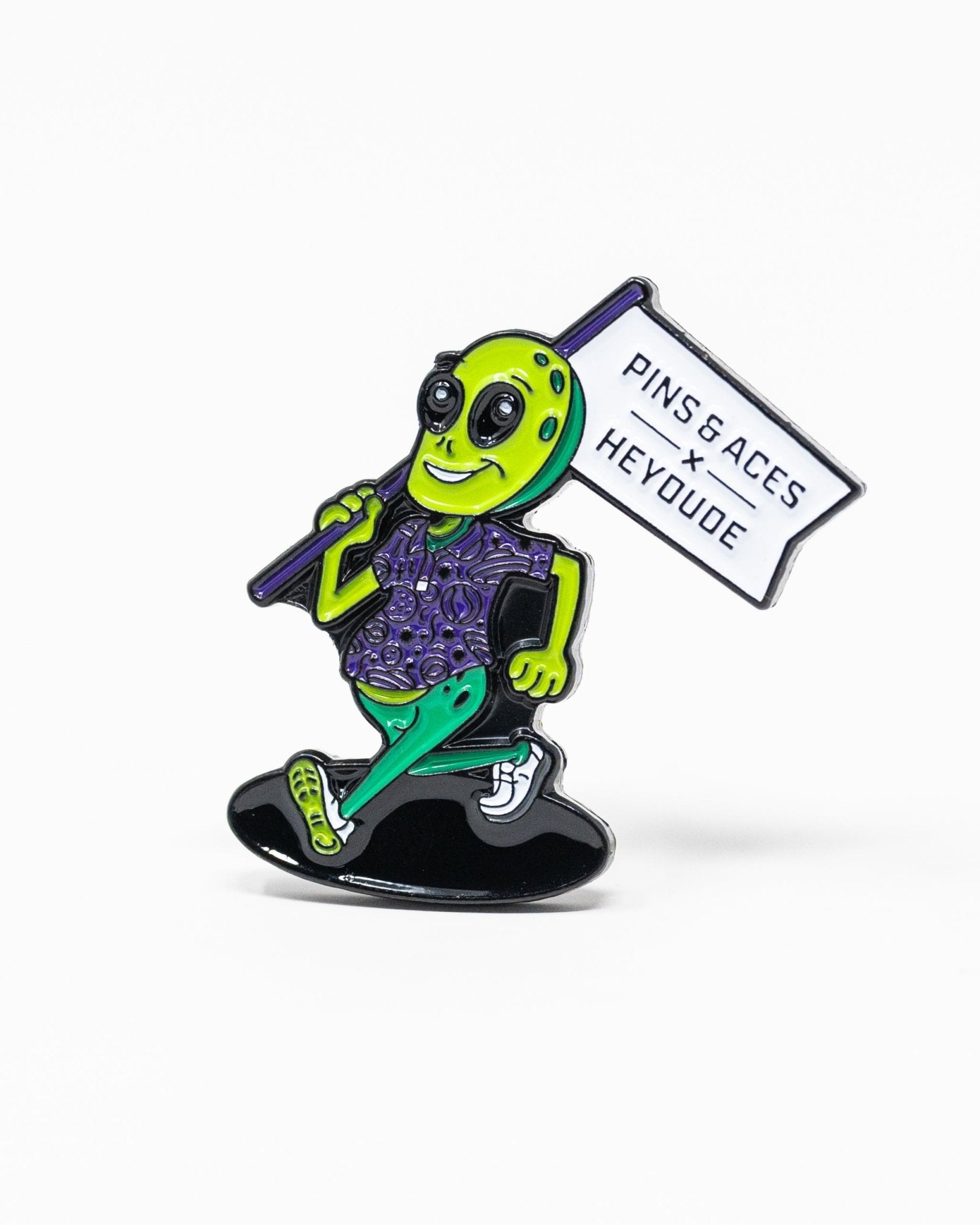 HEYDUDE - Alien Ball Marker - Pins and Aces