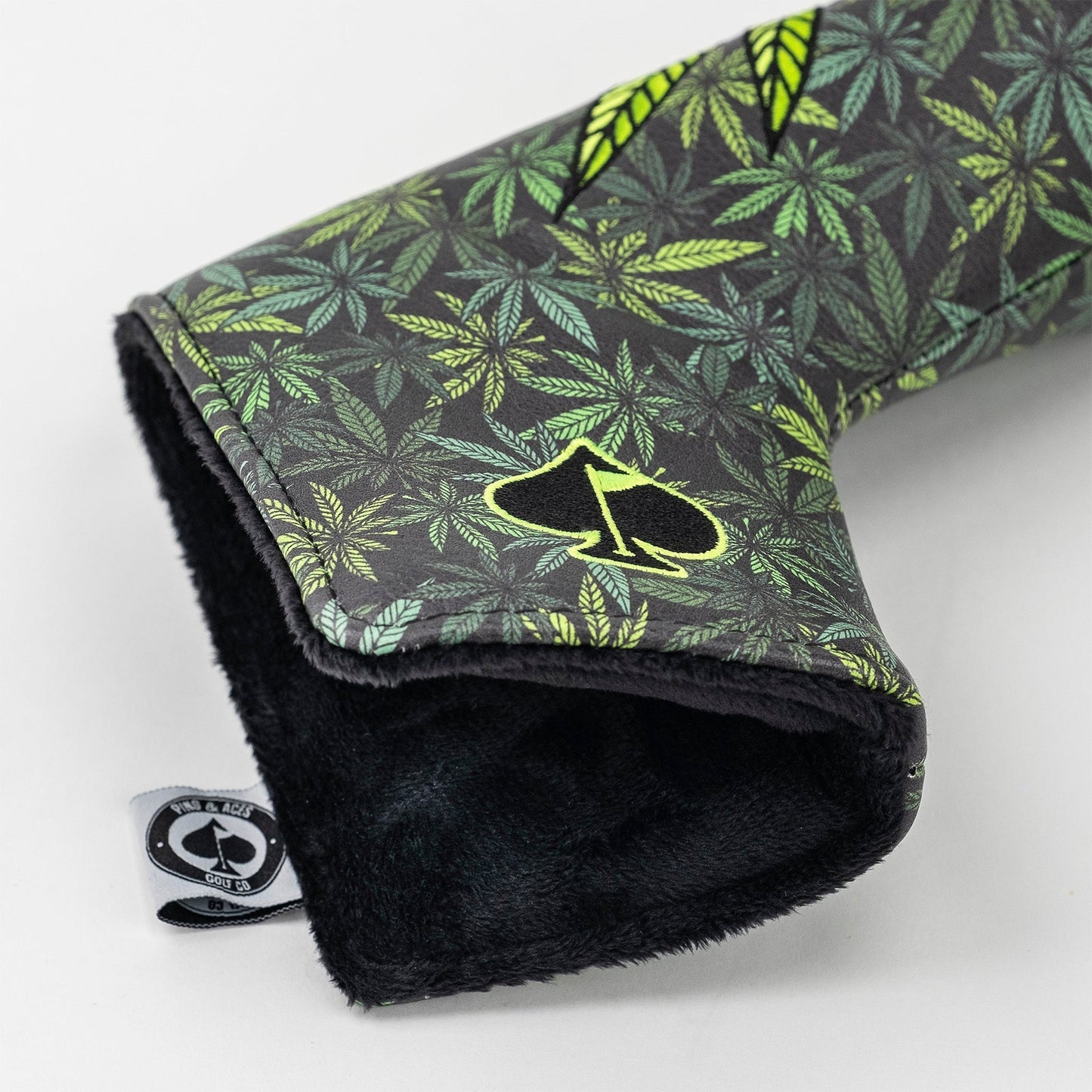 High Handicap - Blade Putter Cover - Pins and Aces