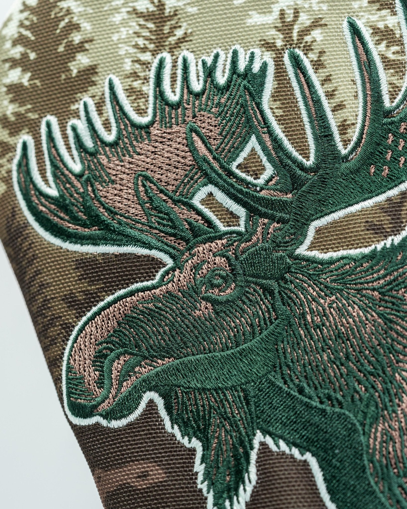 Open Season Moose - Driver Cover - Pins and Aces