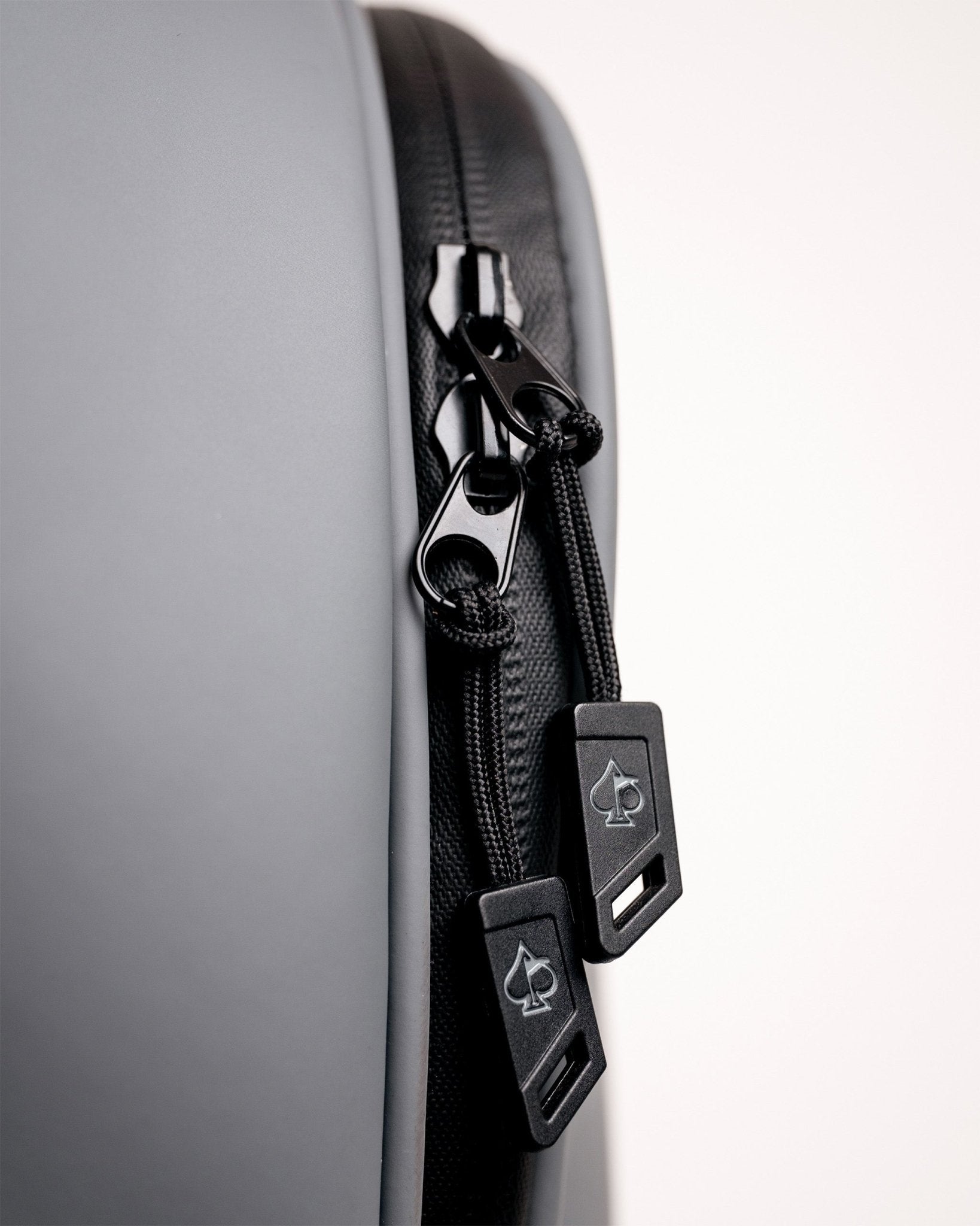 Player Preferred™ Cart Bag - Flat Ash - Pins and Aces