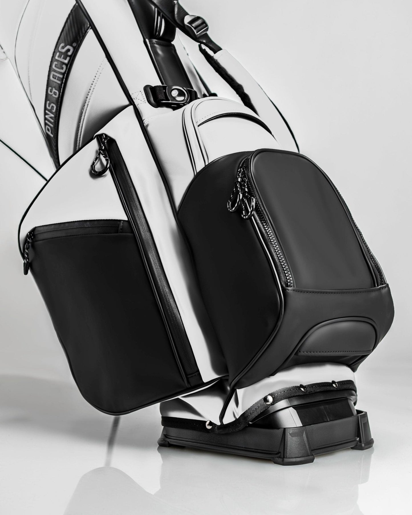 Player Preferred™ Golf Bag - Domino - Pins and Aces