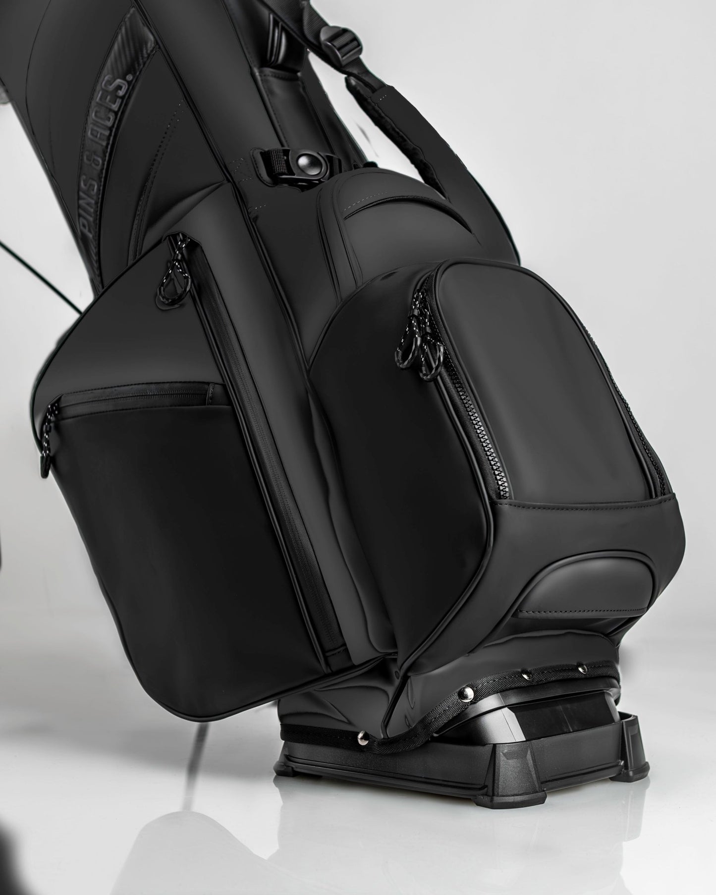 Player Preferred™ Golf Bag - Obsidian - Pins and Aces