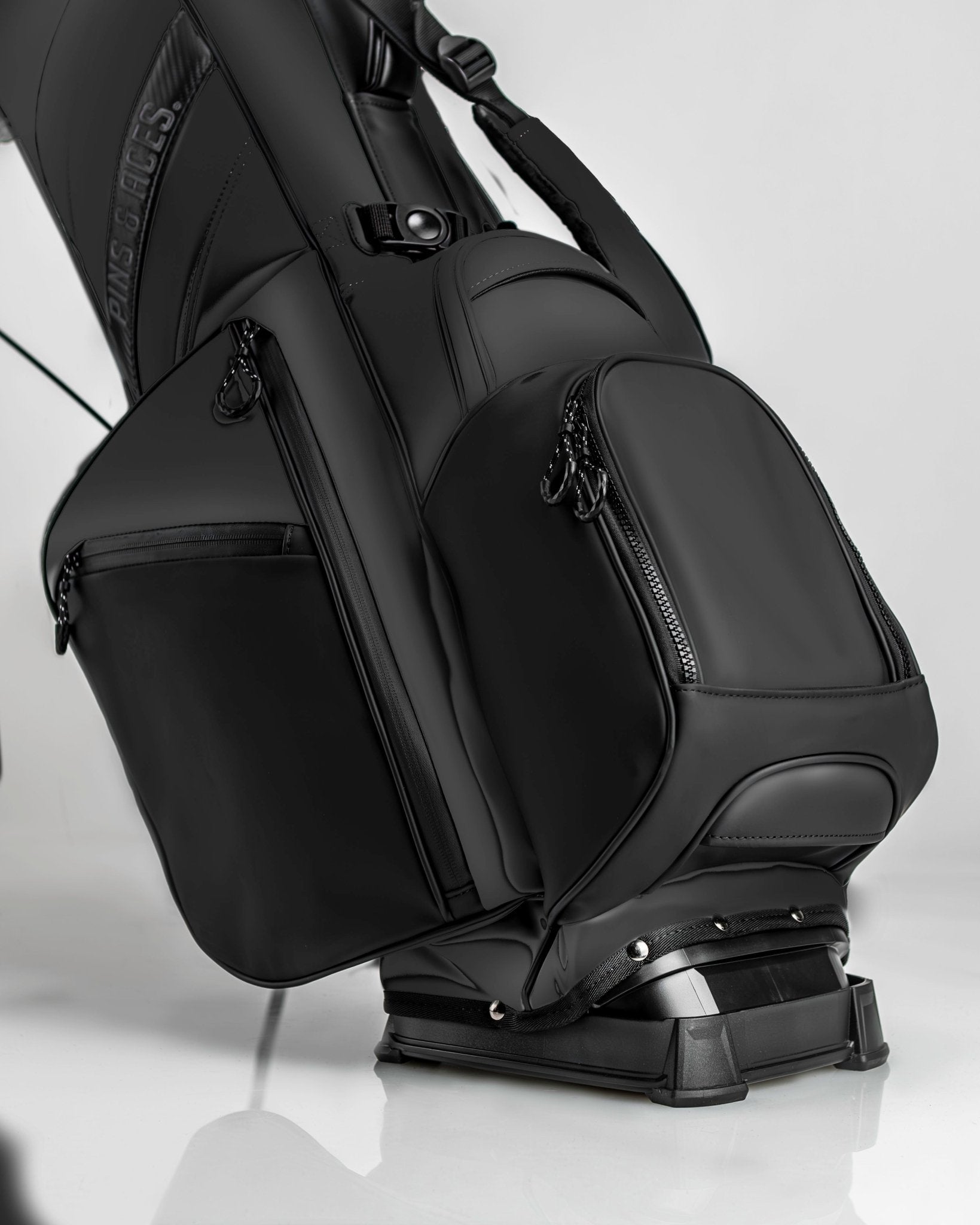 Player Preferred™ Golf Bag - Obsidian - Pins and Aces