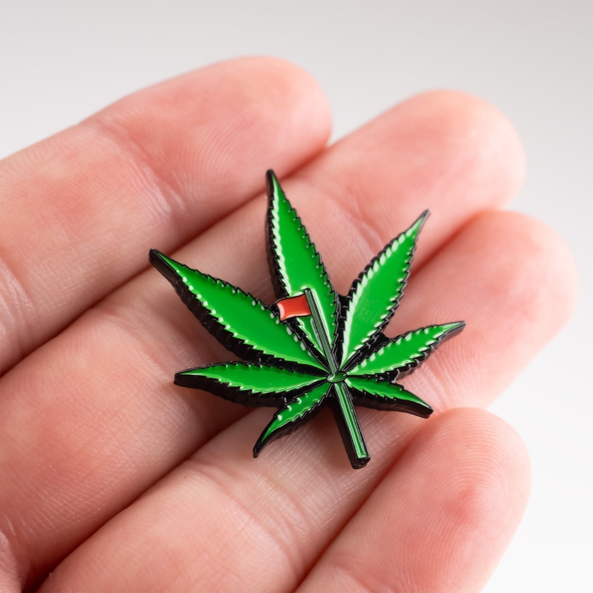 Pot Leaf Ball Marker - Pins and Aces