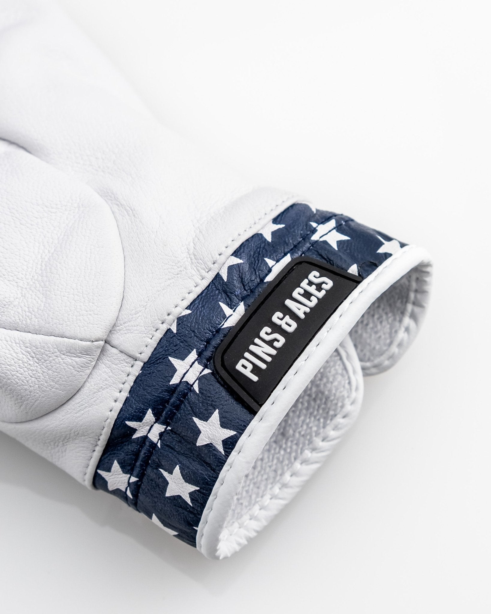 Premium Tour Glove - Stars - Pins and Aces
