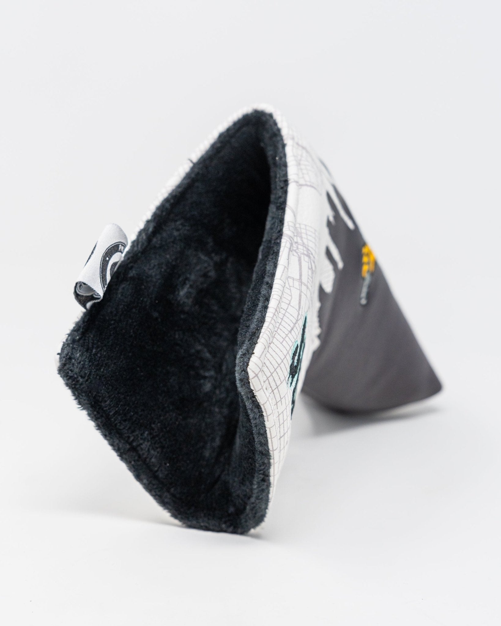 Shady Slice Blade Putter Cover - Pins and Aces