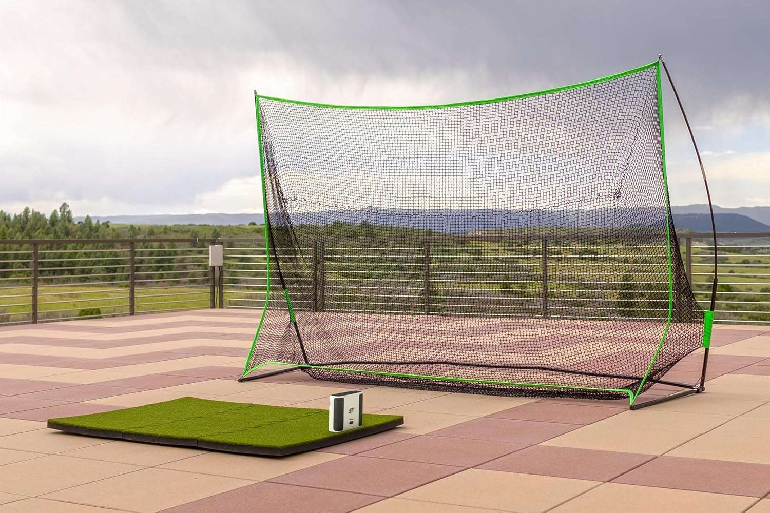 SkyTrak+ Portable Golf Sim Studio - SkyTrak