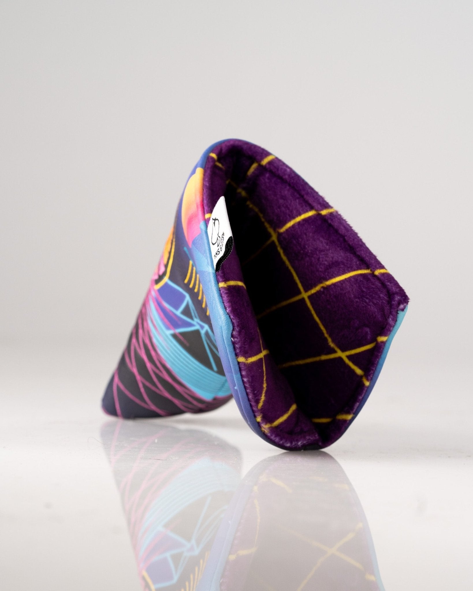 Synthwave - Blade Putter Cover - Pins and Aces