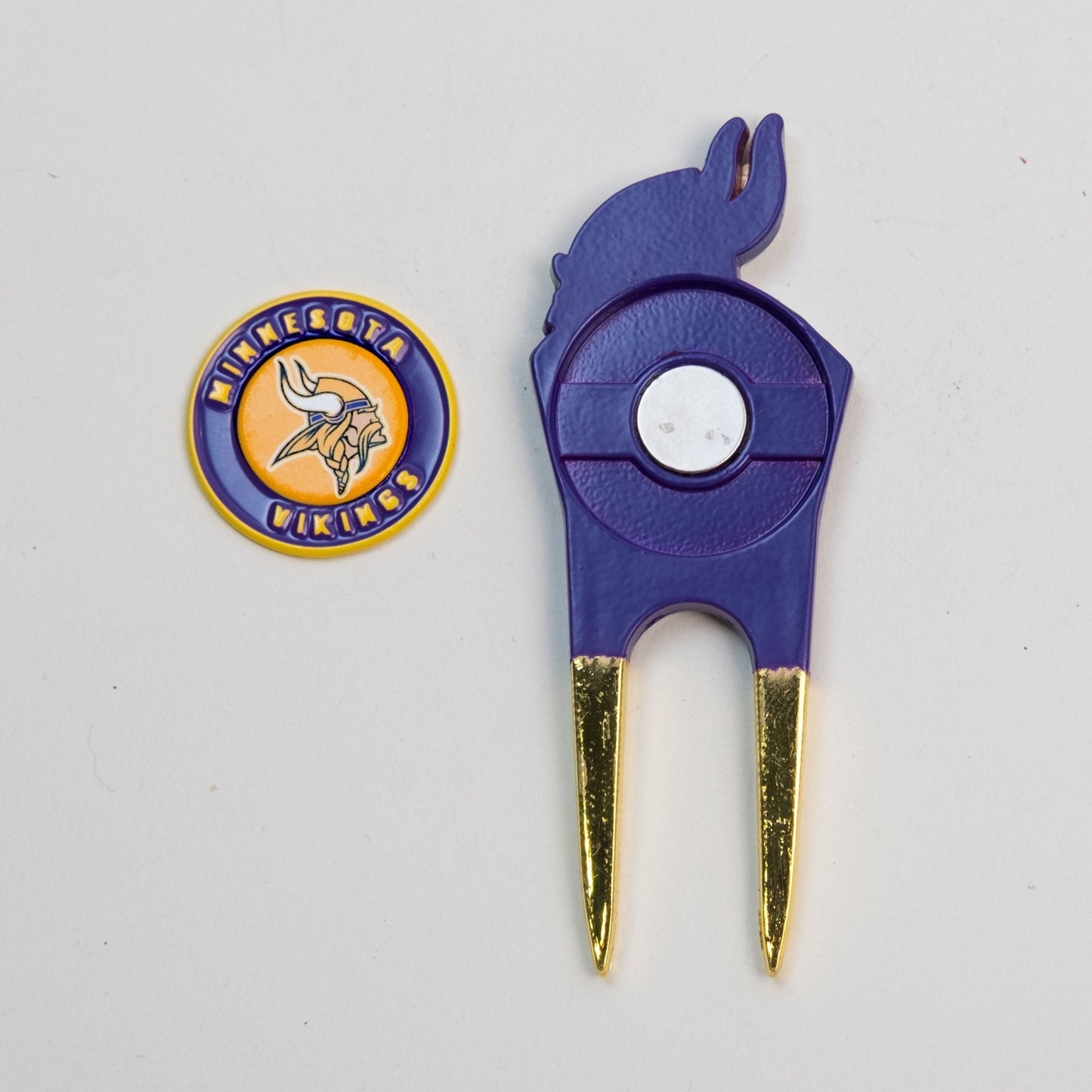 Team Golf MIN Vikings Divot Tools - Custom Shaped - 