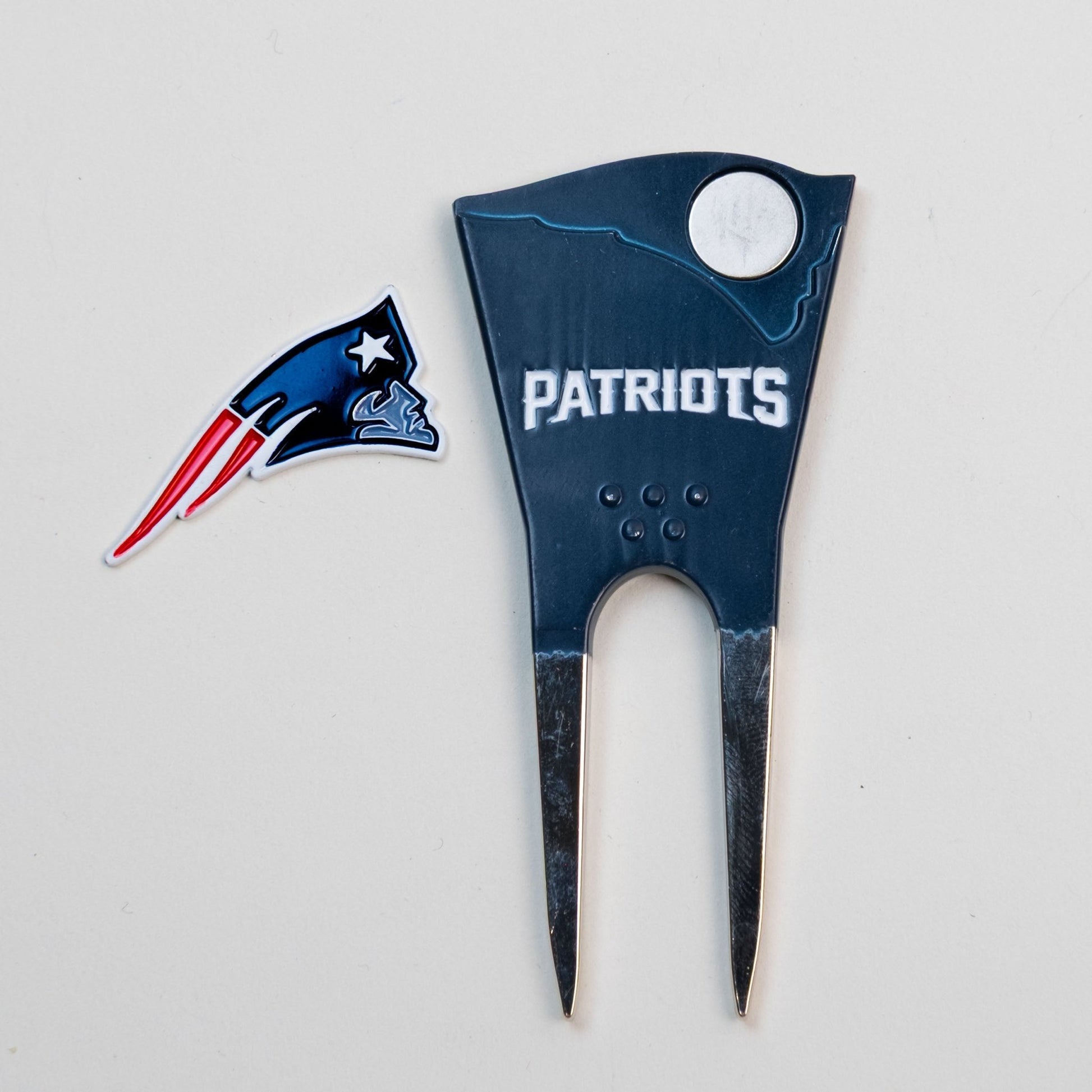Team Golf NE Patriots Divot Tools - Custom Shaped - 