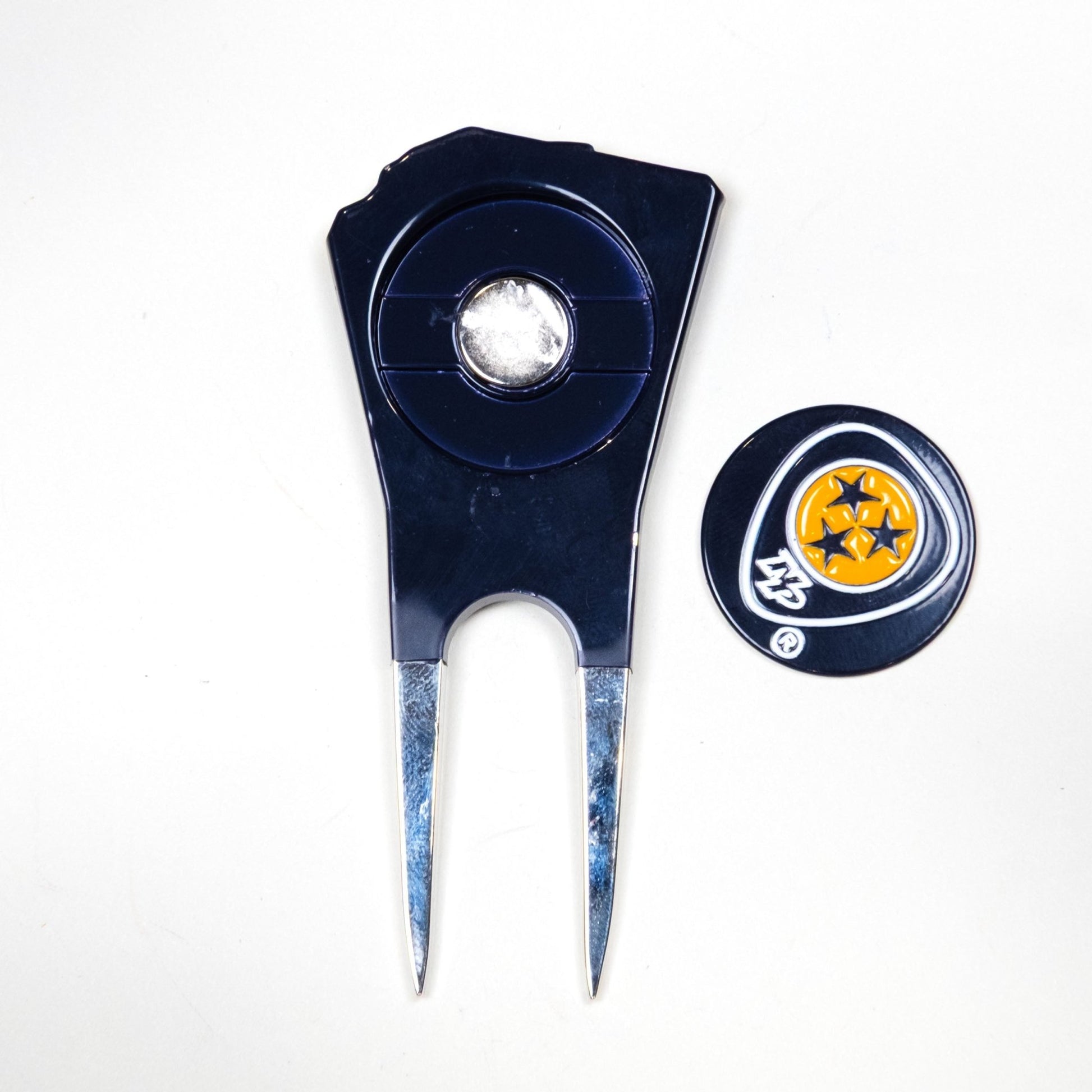 Team Golf NSH Predators Divot Tools - Custom Shaped - 