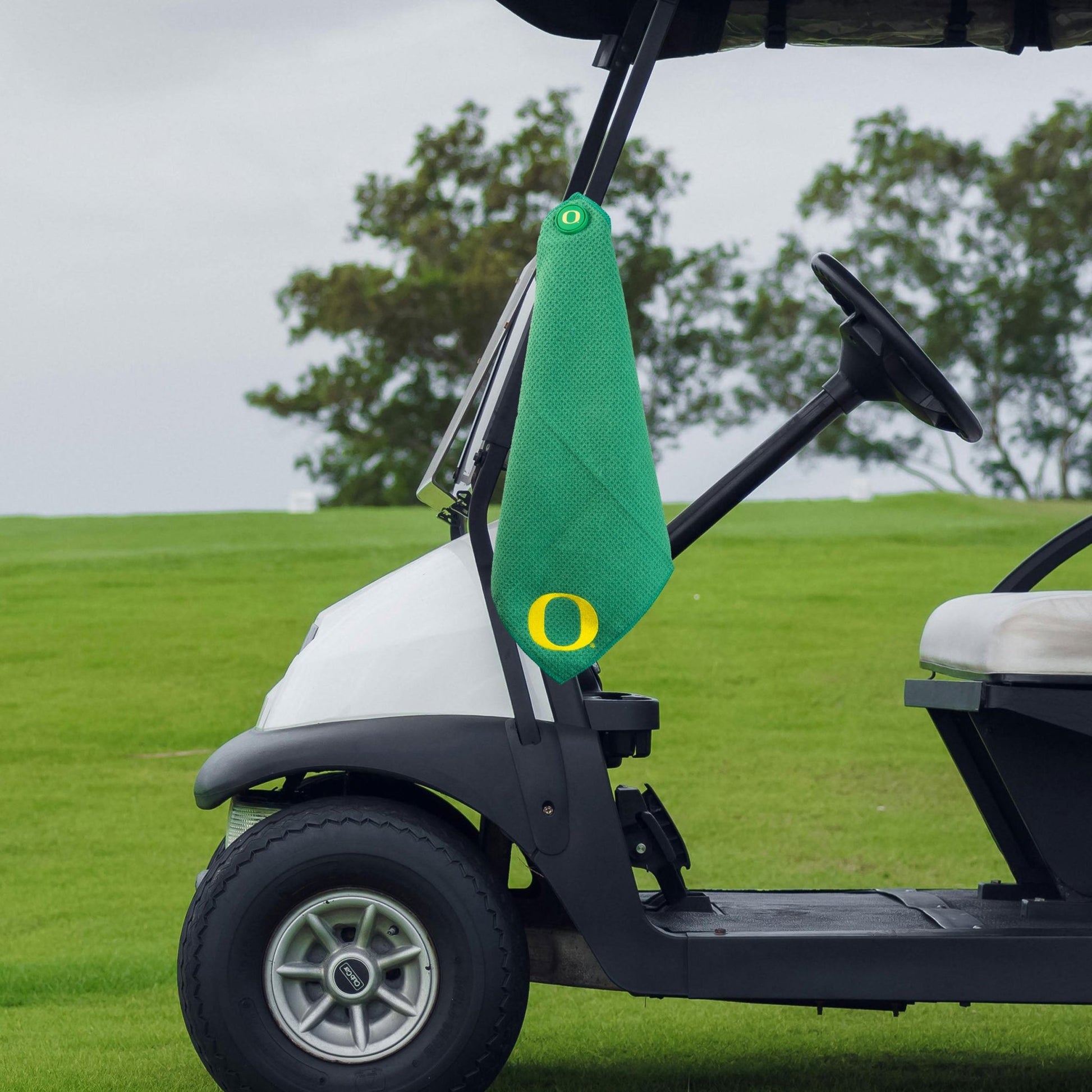 Team Golf Oregon Magnetic Golf Towel - Team Golf USA
