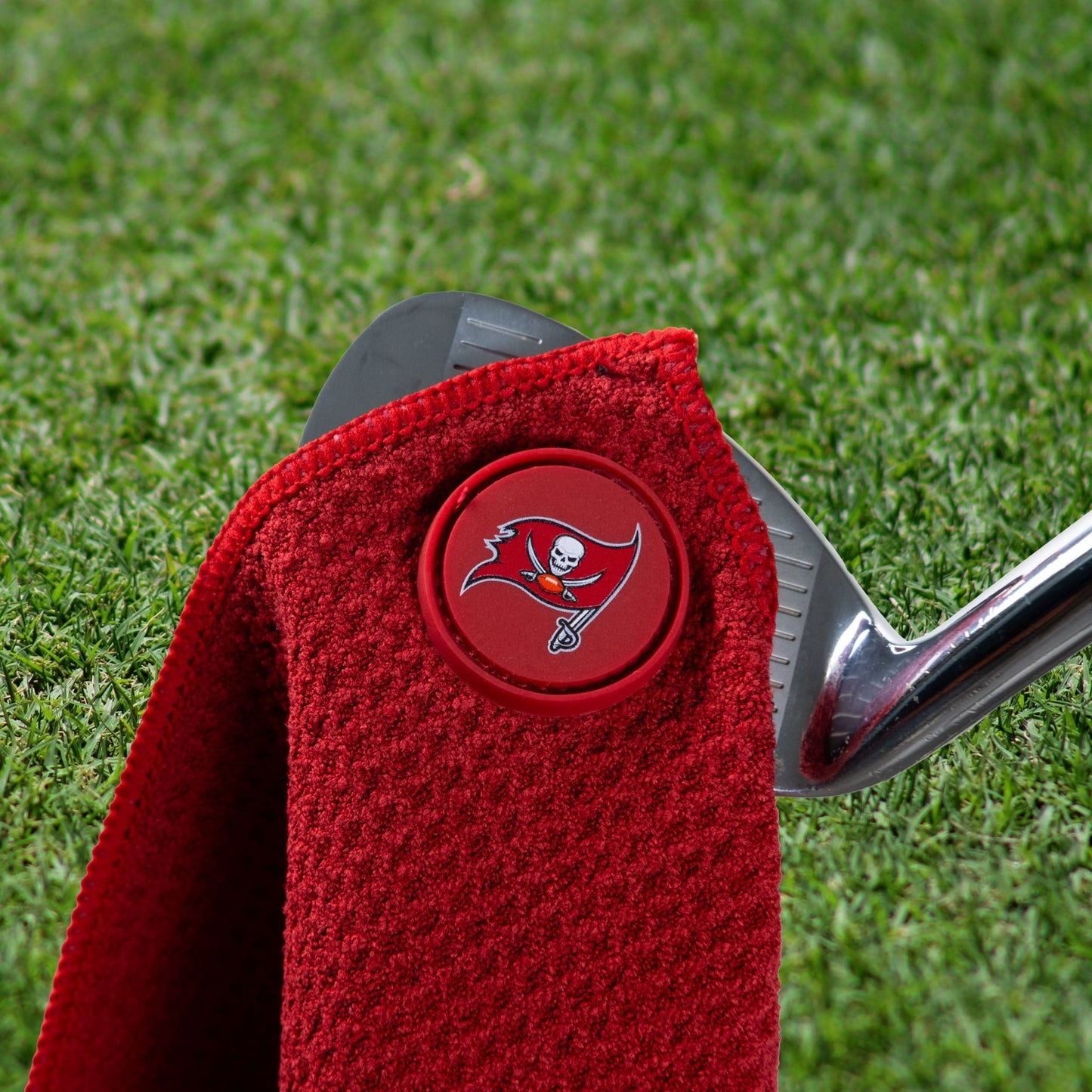 Team Golf Tampa Bay Buccaneers Magnetic Golf Towel - Team Golf USA