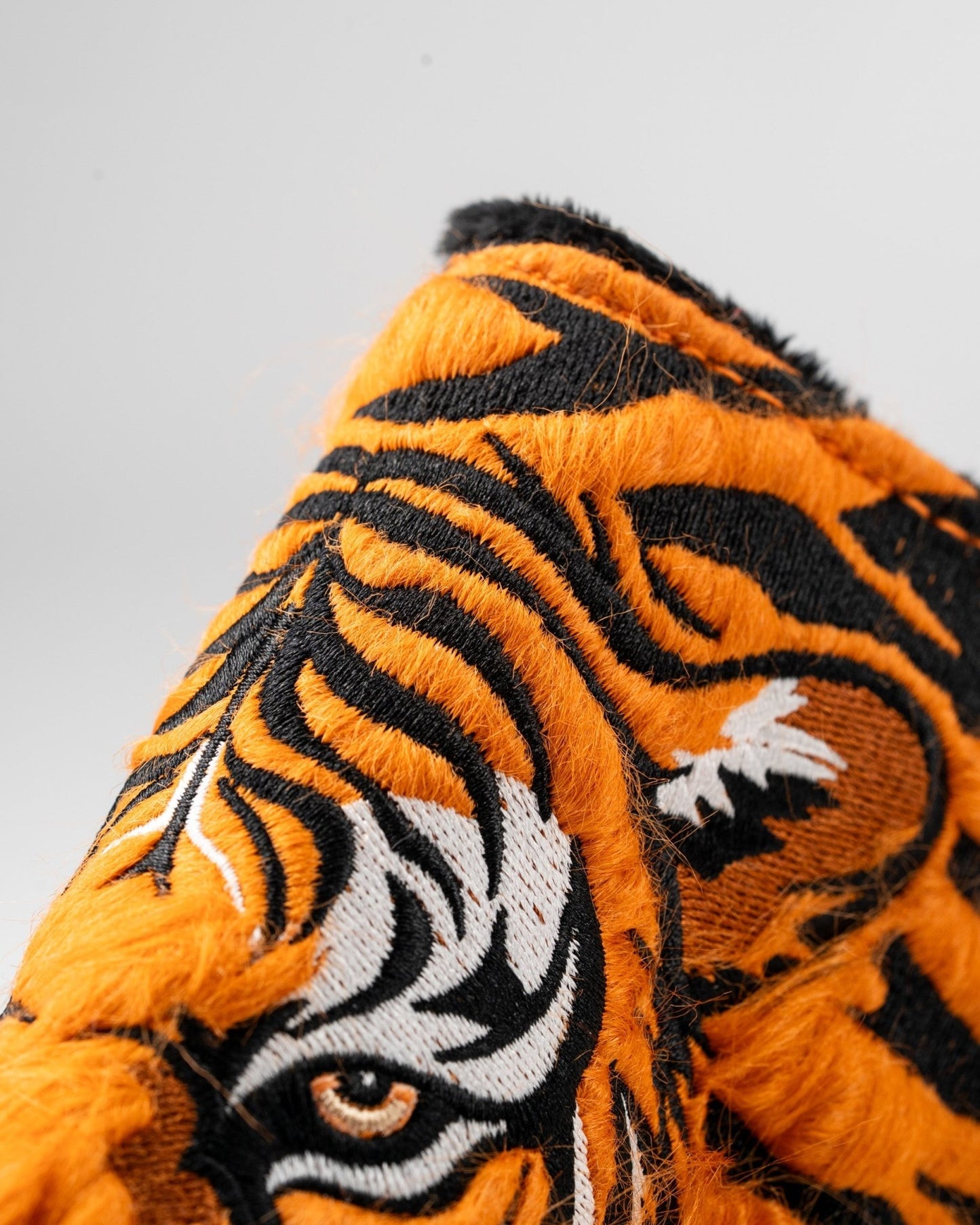 Tiger - Blade Putter Cover - Pins and Aces