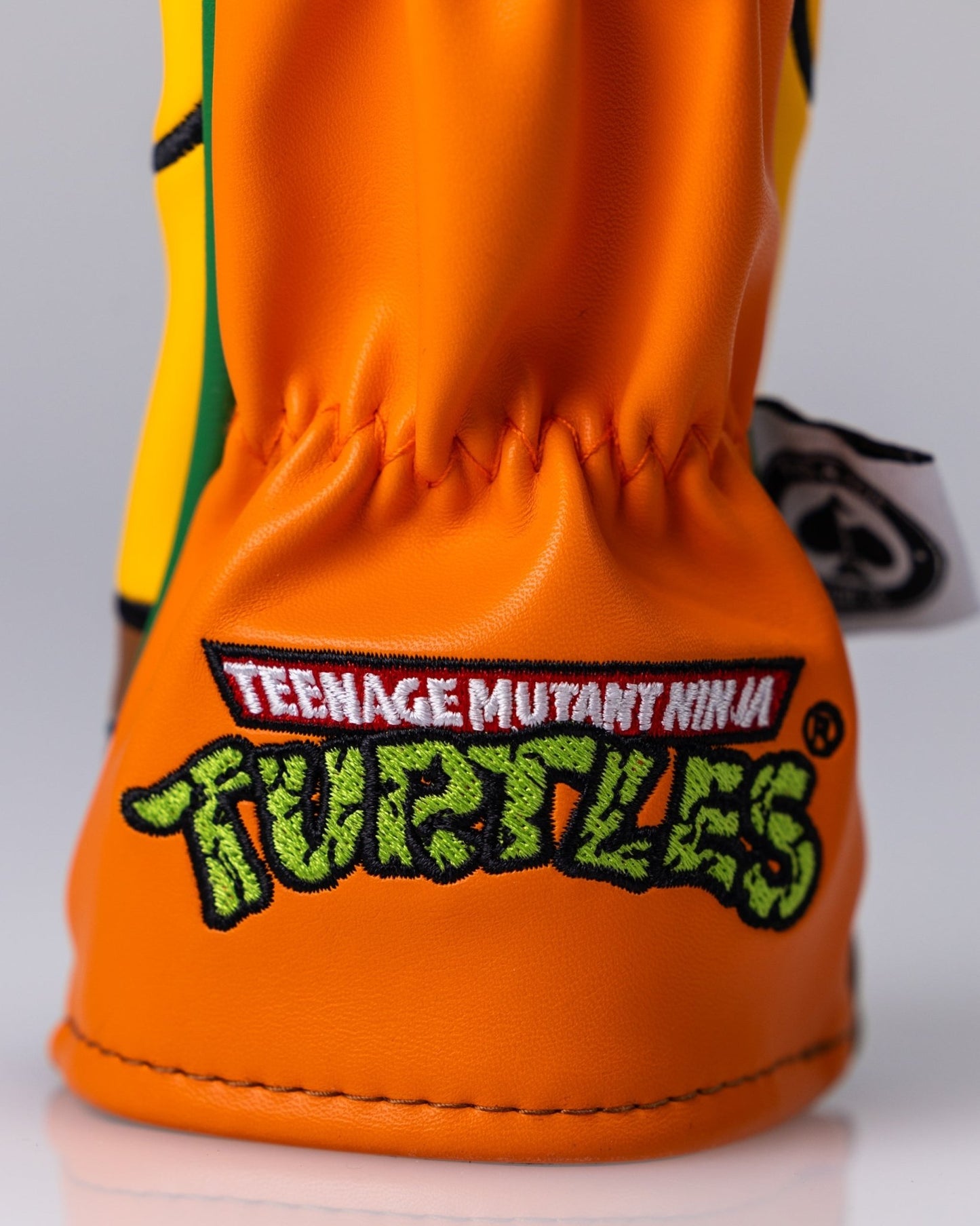 TMNT - Michelangelo Hybrid Cover - Pins and Aces