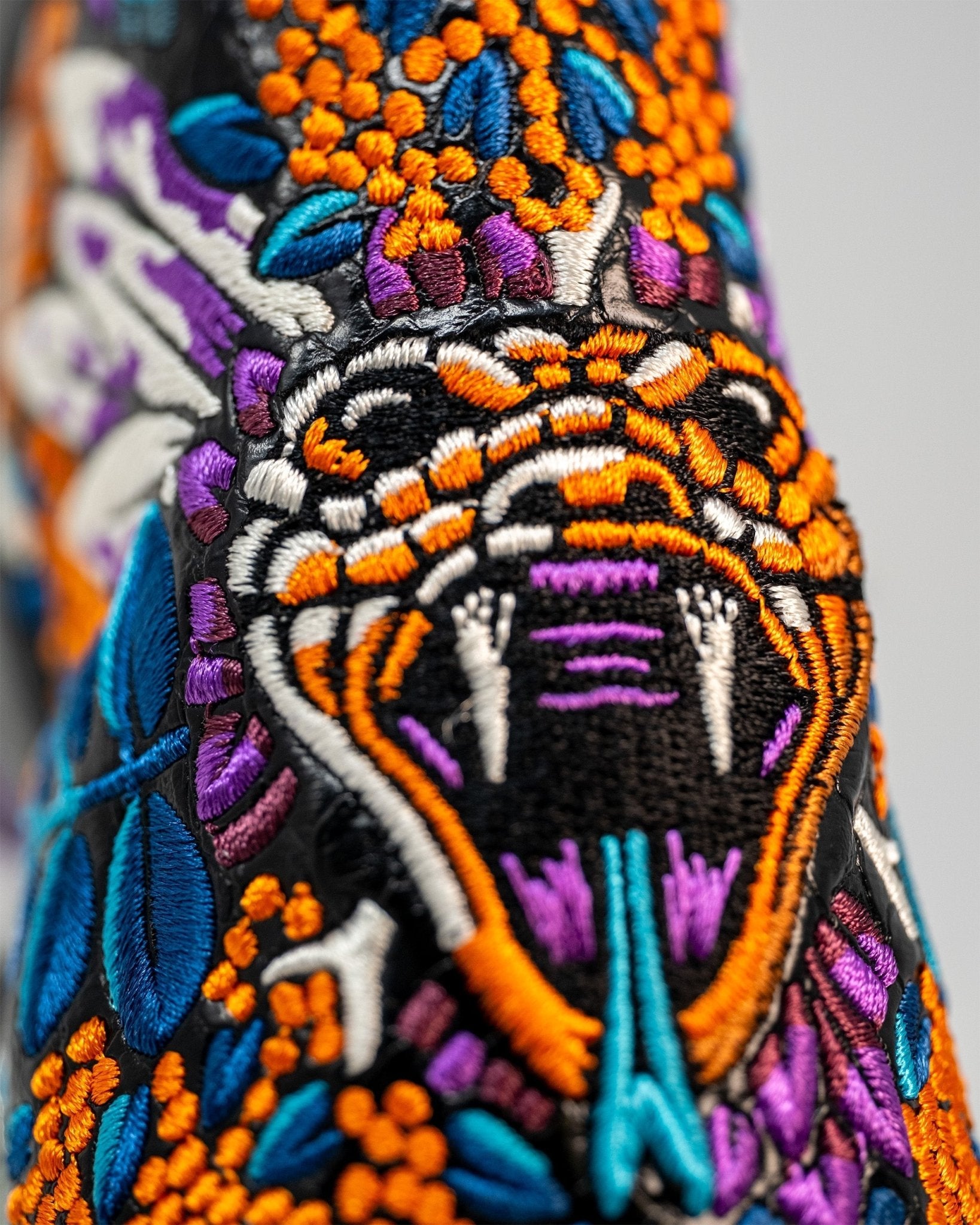 Venom Blade Putter Cover - Pins and Aces