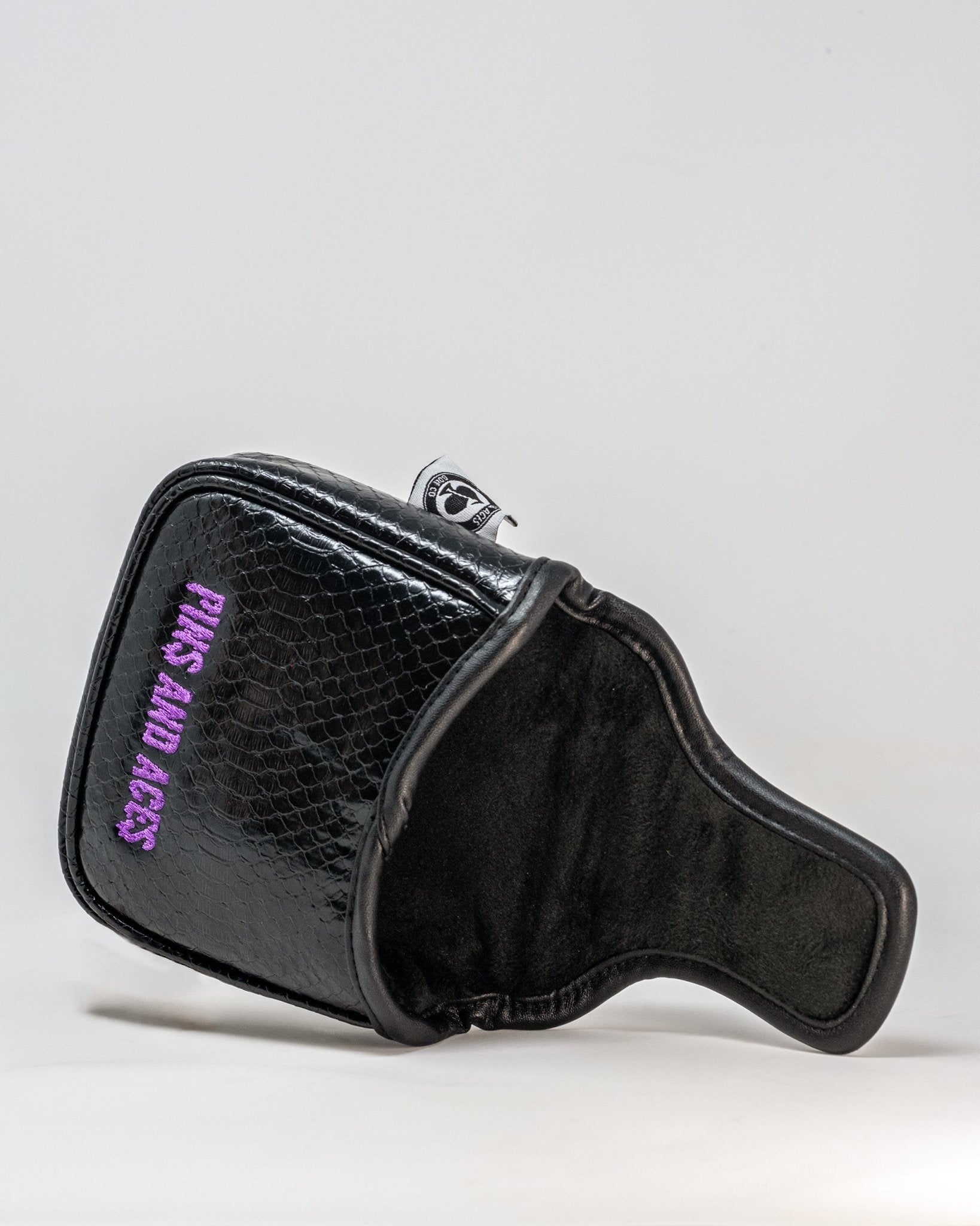 Venom Mallet Cover - Pins and Aces