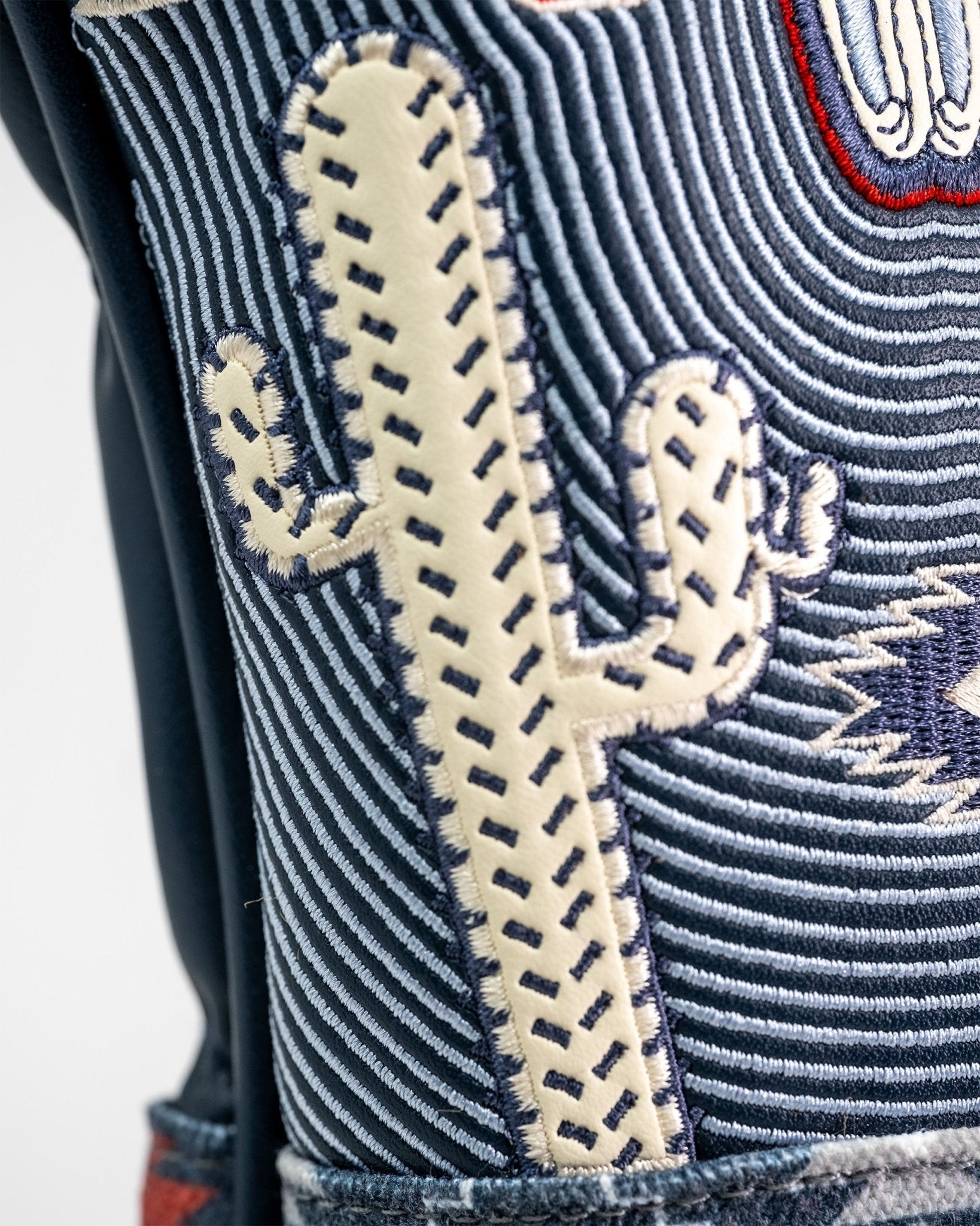 Western Aesthetic - Fairway Cover - Pins and Aces