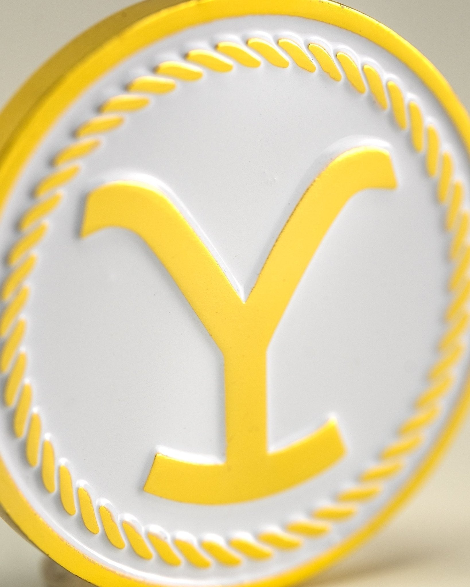 Yellowstone Ball Marker - Pins and Aces