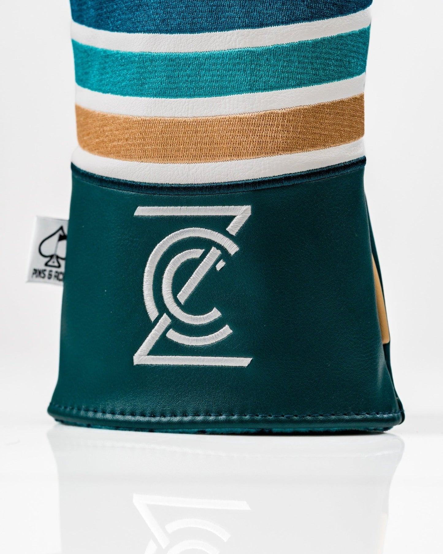 Zynbabwe Country Club Gator - Driver Cover - Pins and Aces
