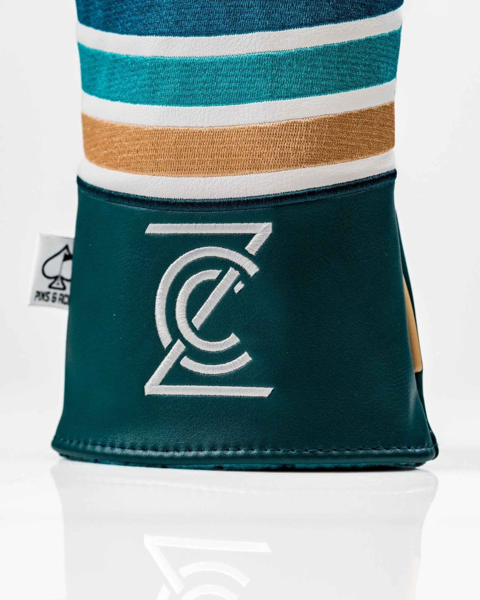 Zynbabwe Country Club Gator - Driver Cover - Pins and Aces